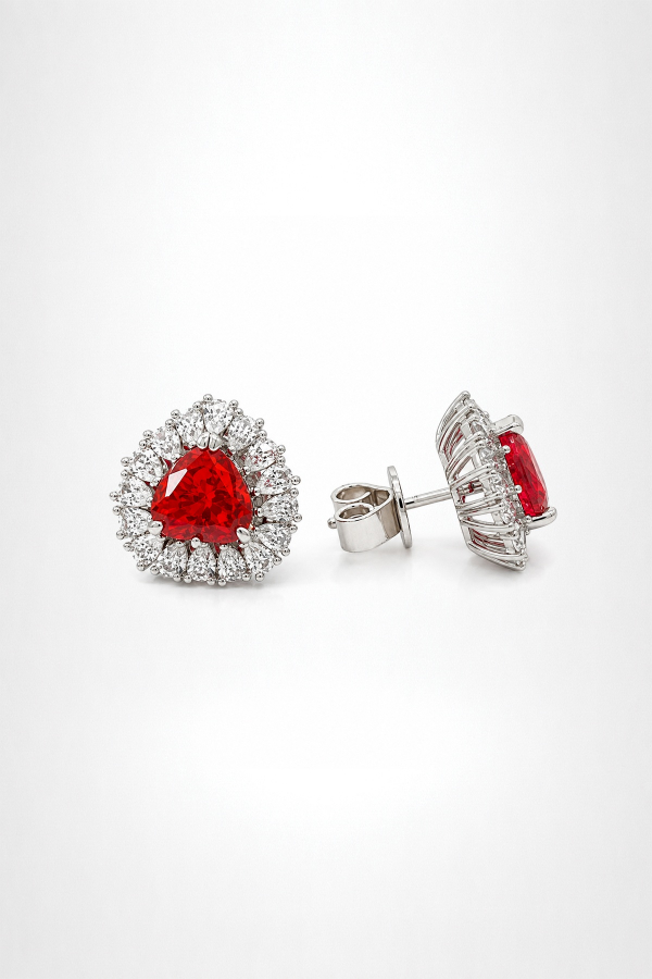 Серьги сердце капли в инкрустацию красное